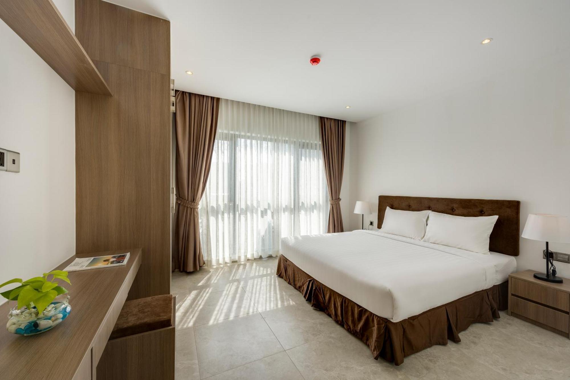 Residence 105 Hotel And Apartment Phnom Penh Room photo