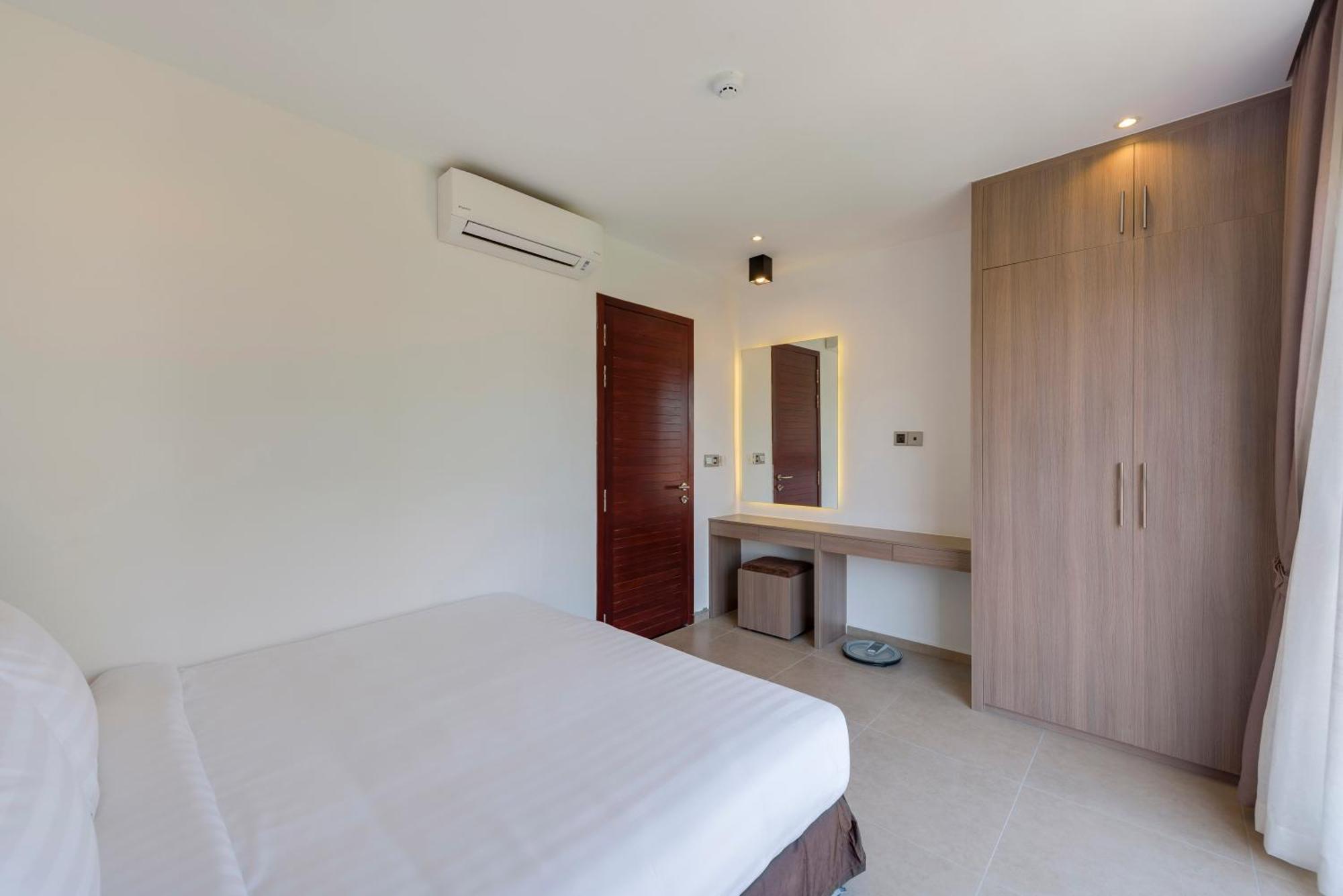 Residence 105 Hotel And Apartment Phnom Penh Room photo