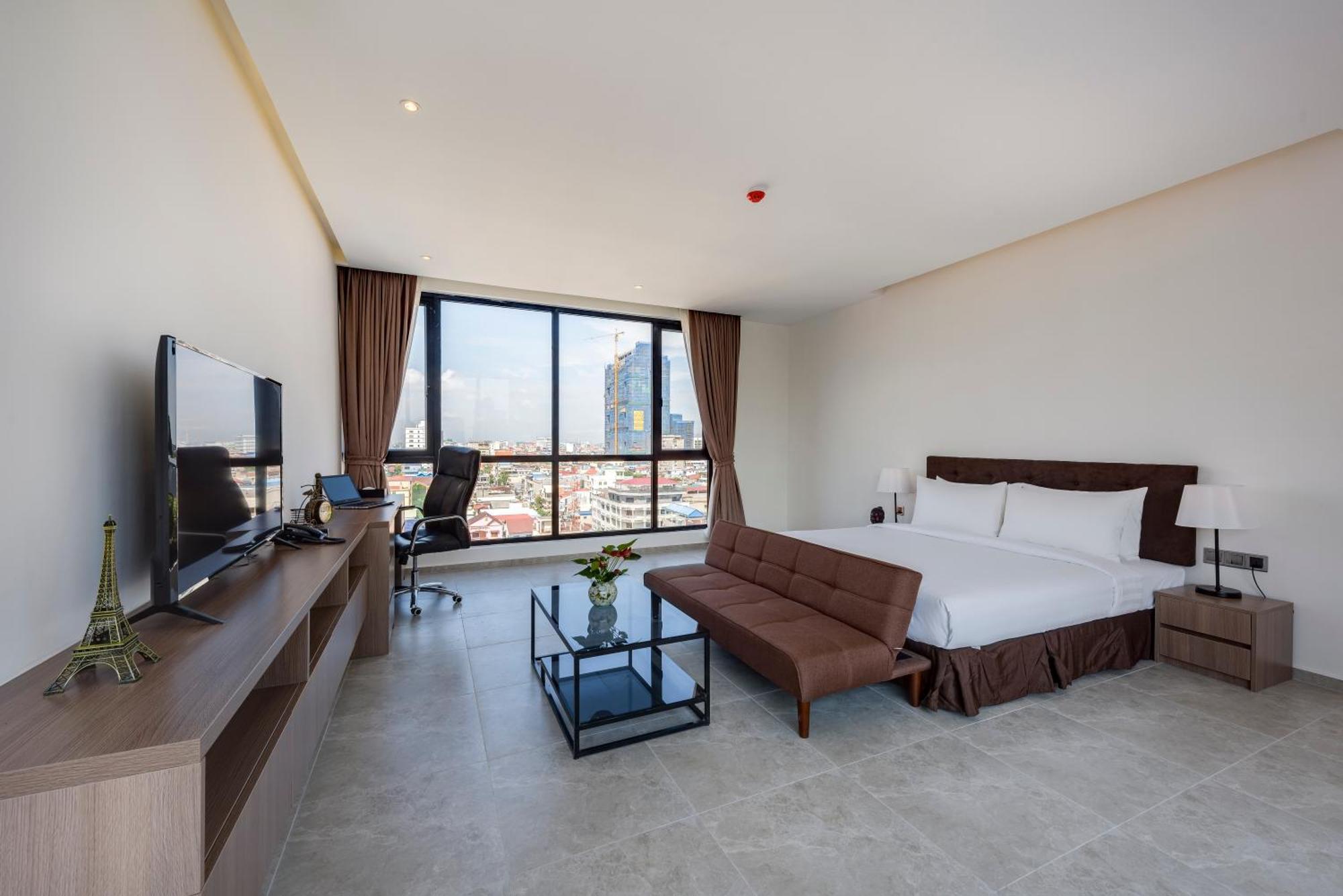 Residence 105 Hotel And Apartment Phnom Penh Room photo