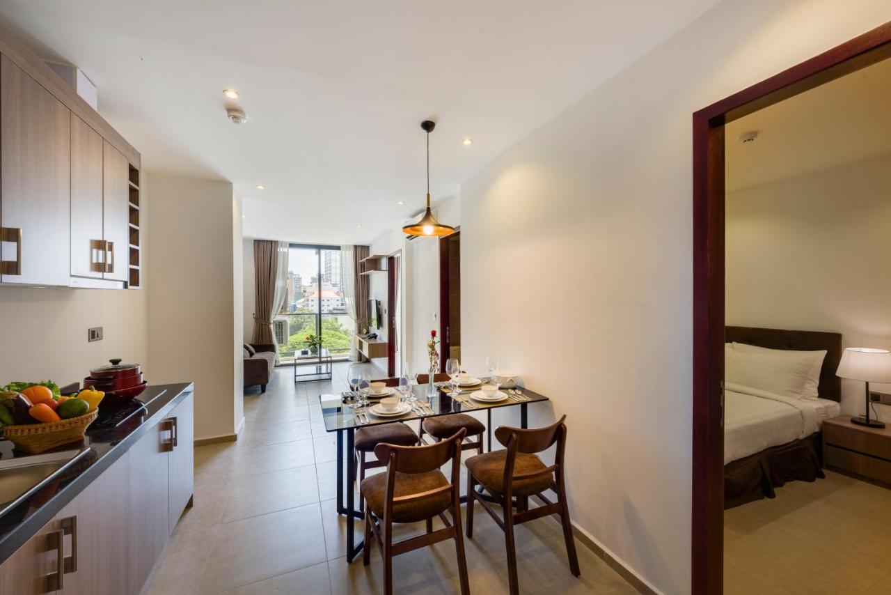 Residence 105 Hotel And Apartment Phnom Penh Exterior photo