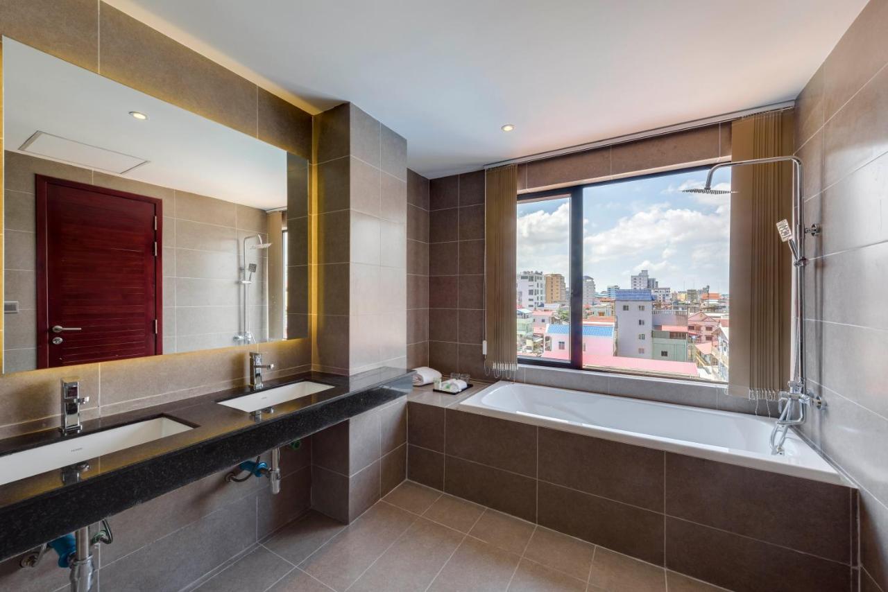 Residence 105 Hotel And Apartment Phnom Penh Exterior photo